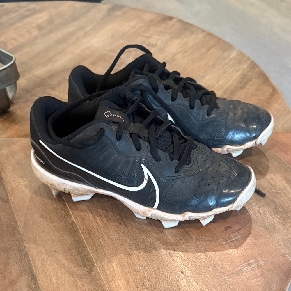 Nike Black and White Athletic Cleats